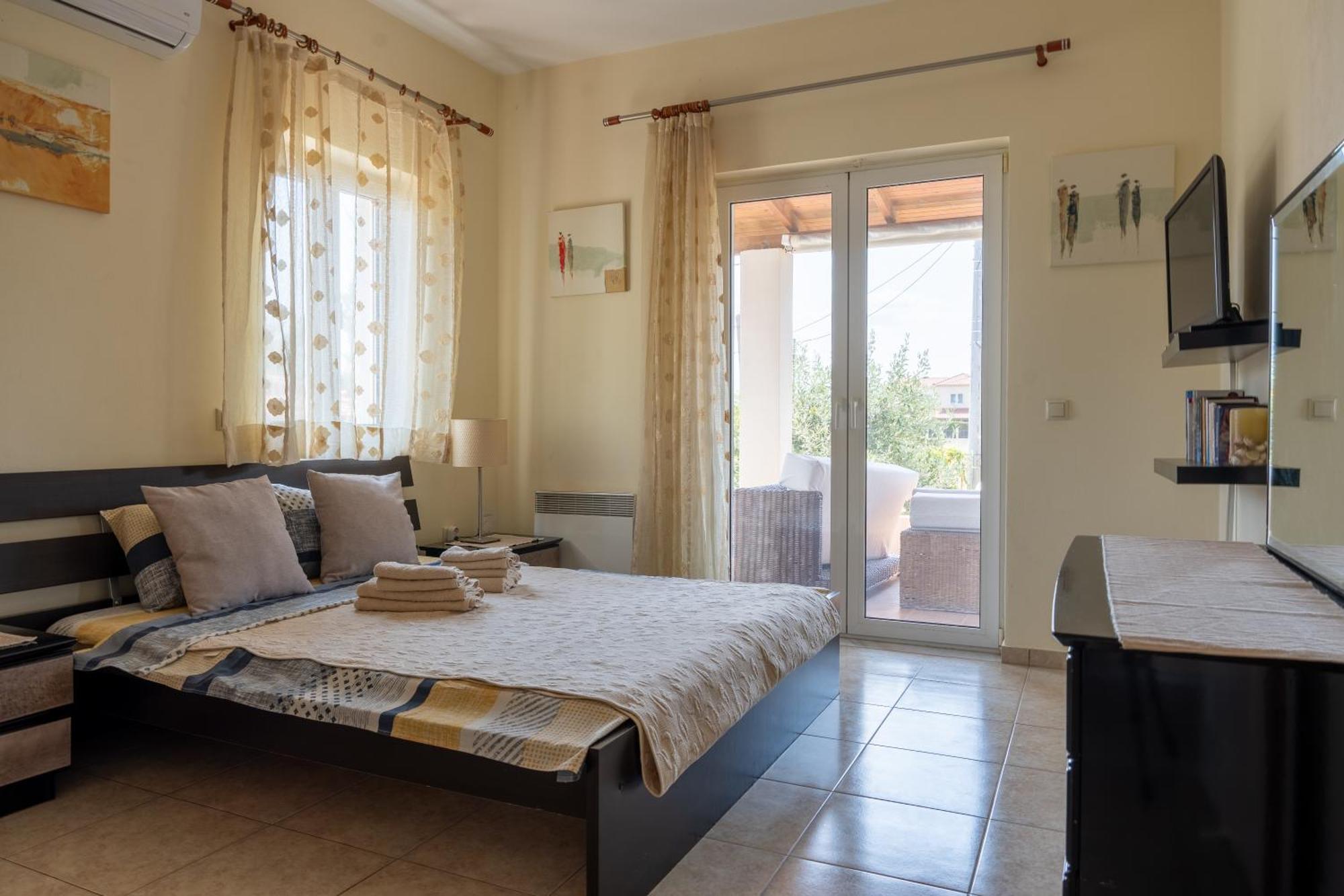 Beautiful Summer Villa In Chalkoutsi Khalkoutsion Екстериор снимка