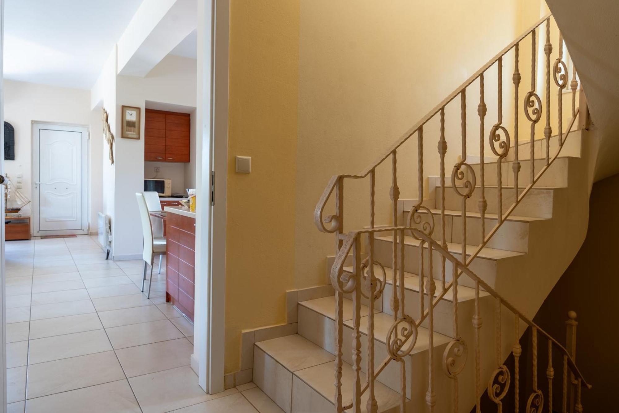 Beautiful Summer Villa In Chalkoutsi Khalkoutsion Екстериор снимка