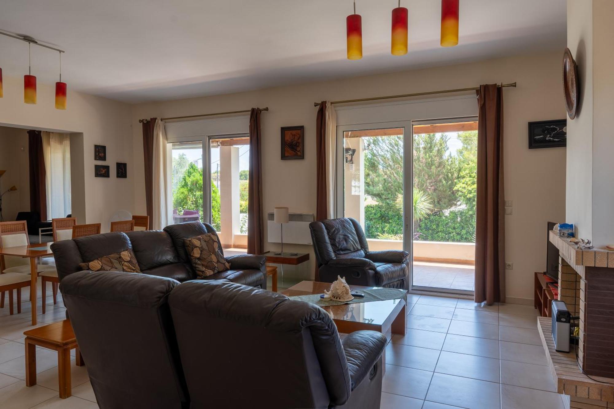 Beautiful Summer Villa In Chalkoutsi Khalkoutsion Екстериор снимка