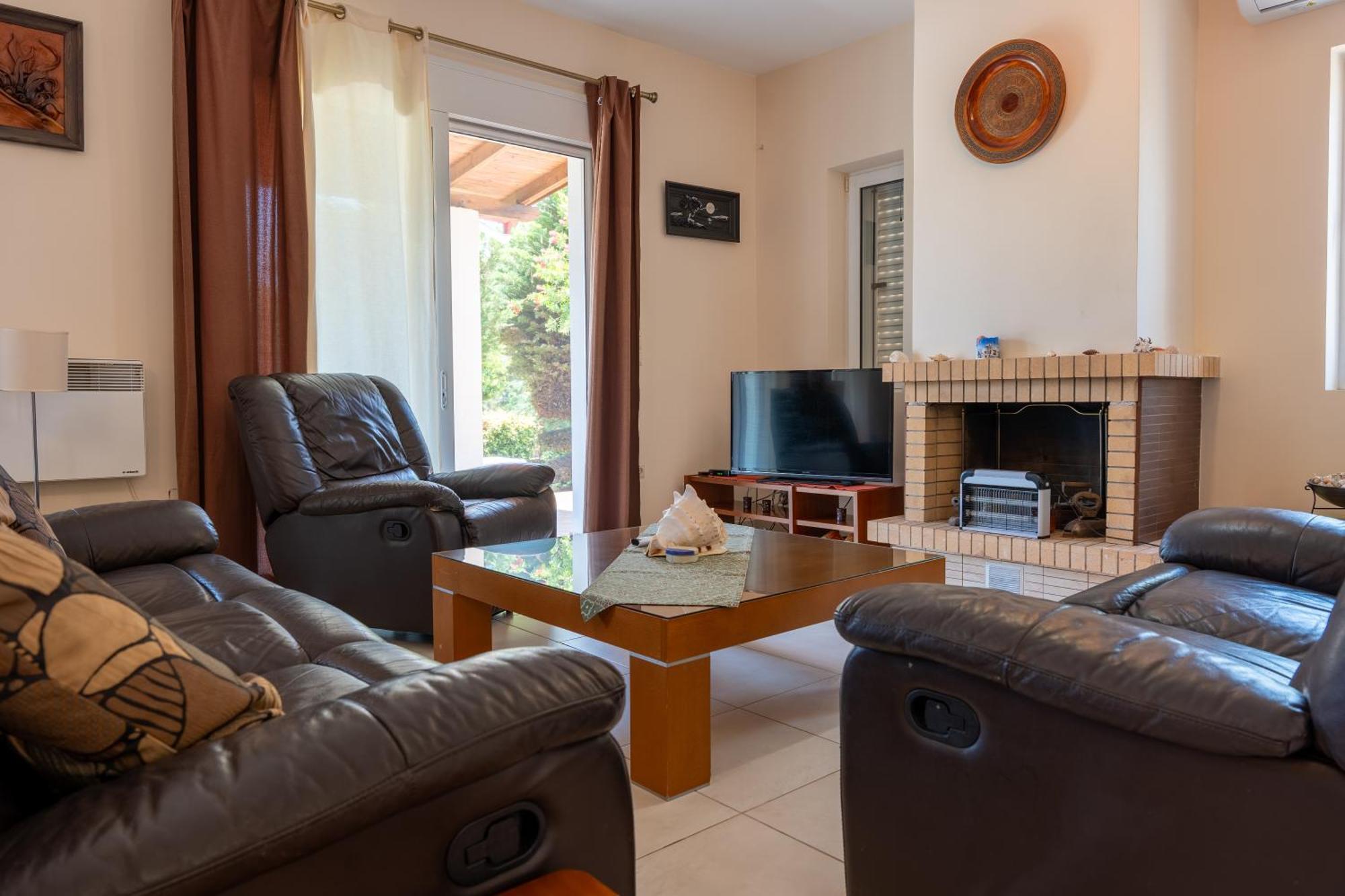 Beautiful Summer Villa In Chalkoutsi Khalkoutsion Екстериор снимка